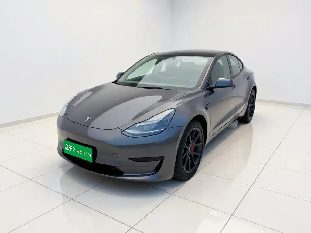 Tesla Model 3 — фото 5