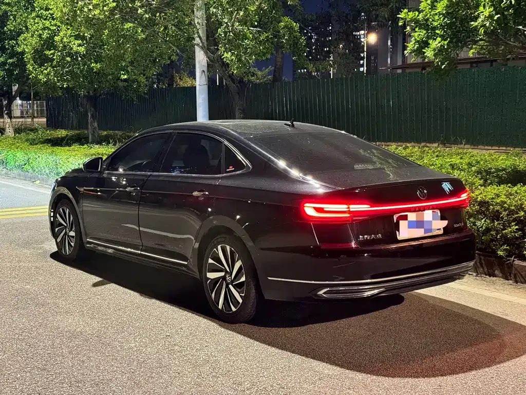 Volkswagen Passat — фото 4