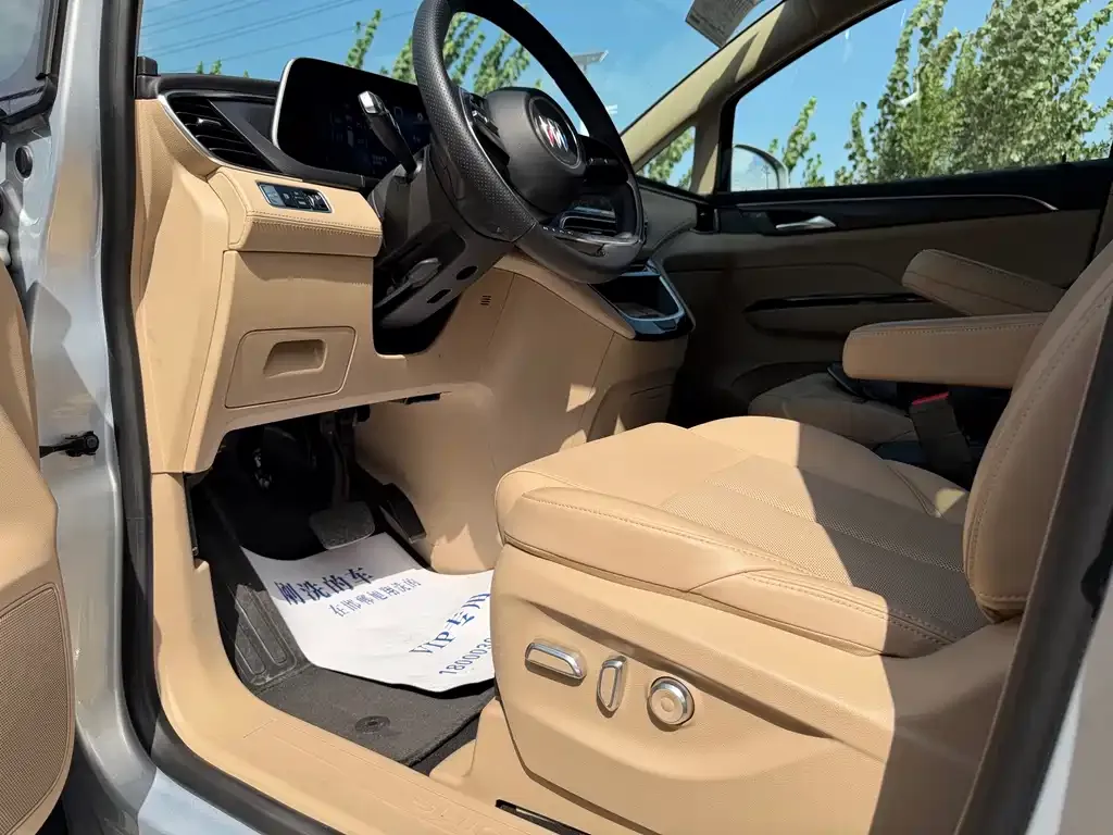 Buick GL8 Hybrid — фото 6