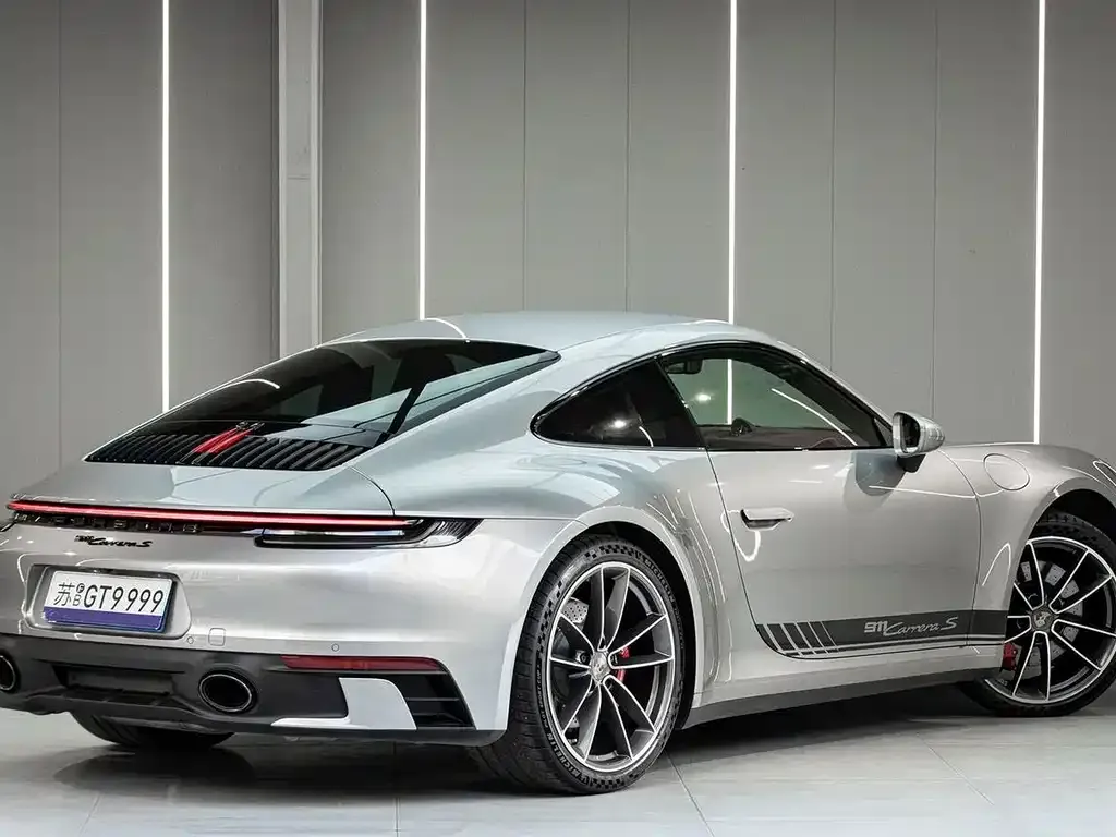 Porsche 911 — фото 10