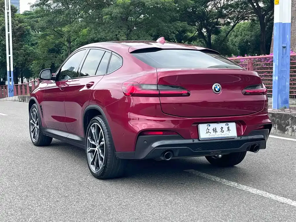 BMW X4 — фото 7