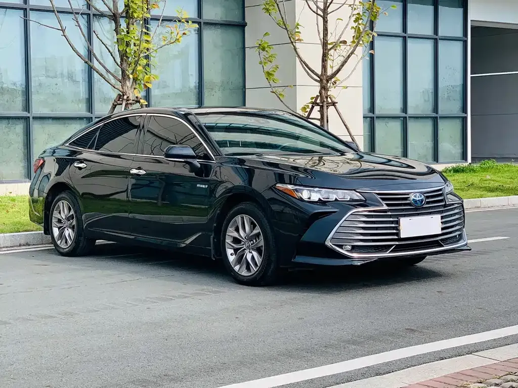 Toyota Avalon — фото 4