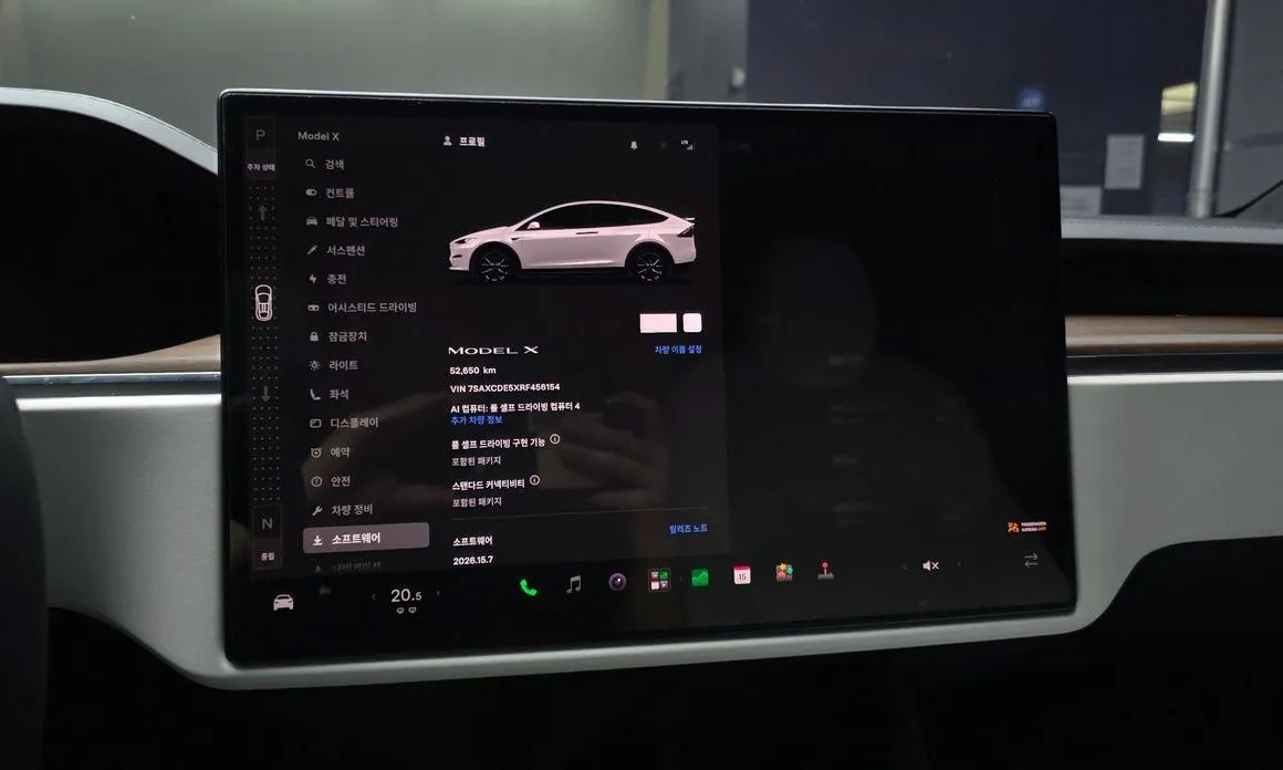 Tesla Model X — фото 9