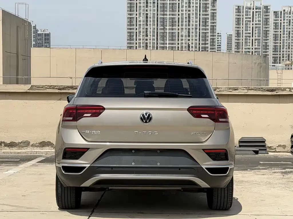 Volkswagen T-Roc — фото 3