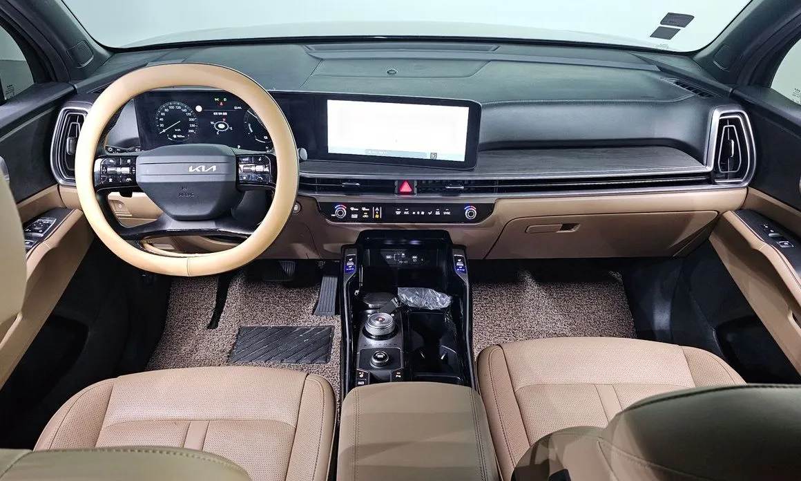Kia Sorento — фото 7