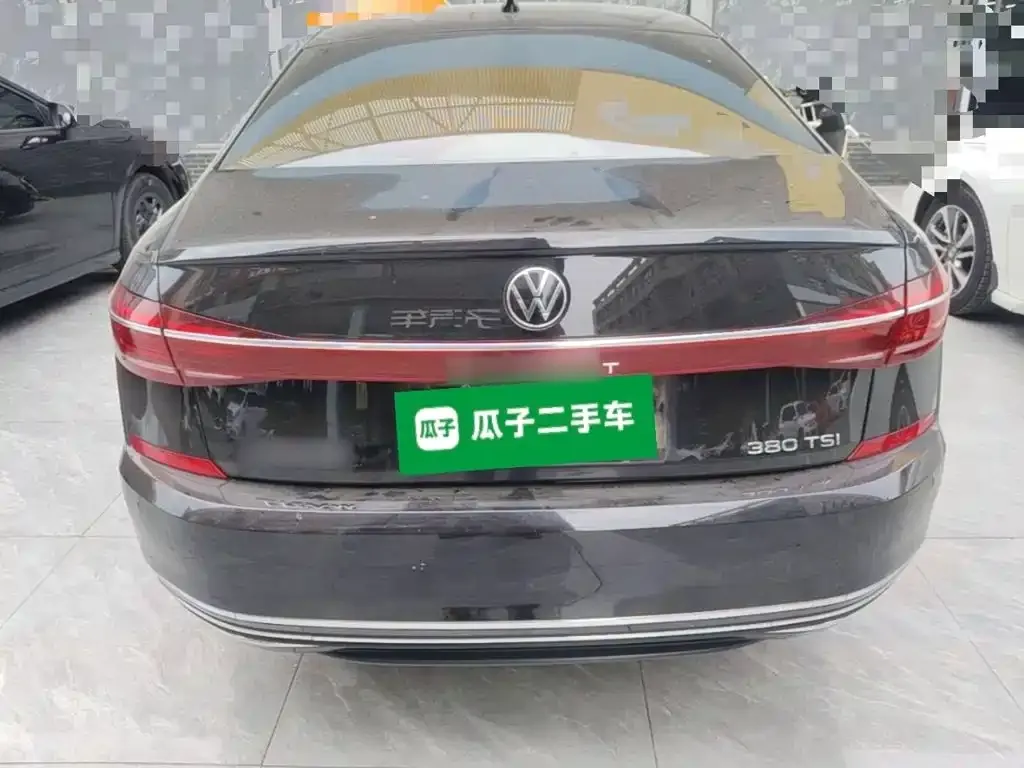 Volkswagen Passat — фото 10
