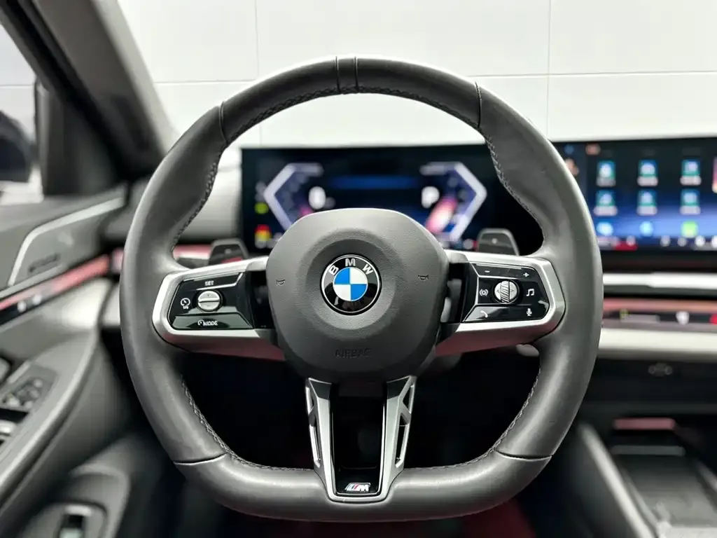 BMW 5 Series — фото 3