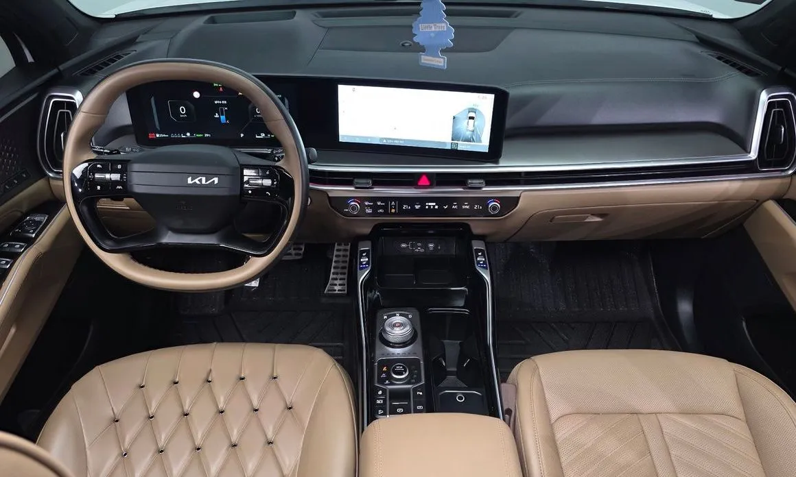 Kia Sorento — фото 7