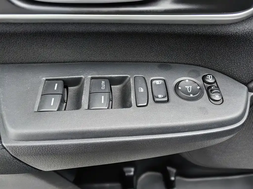 Honda CR-V — фото 10