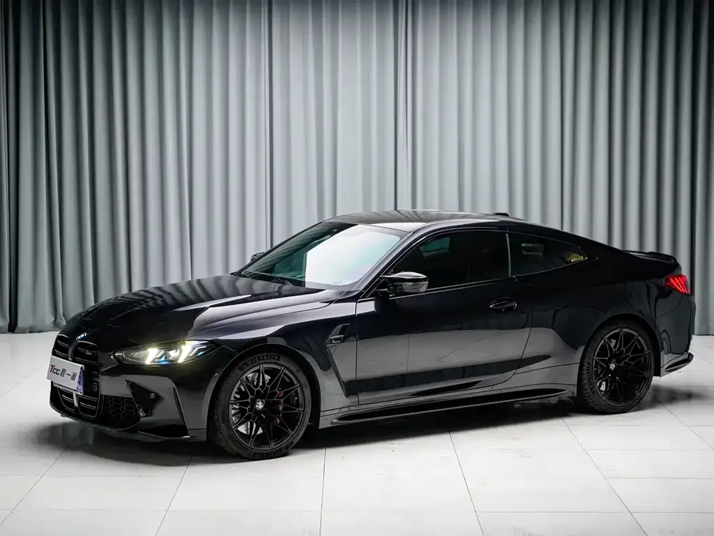 BMW M4 — фото 1
