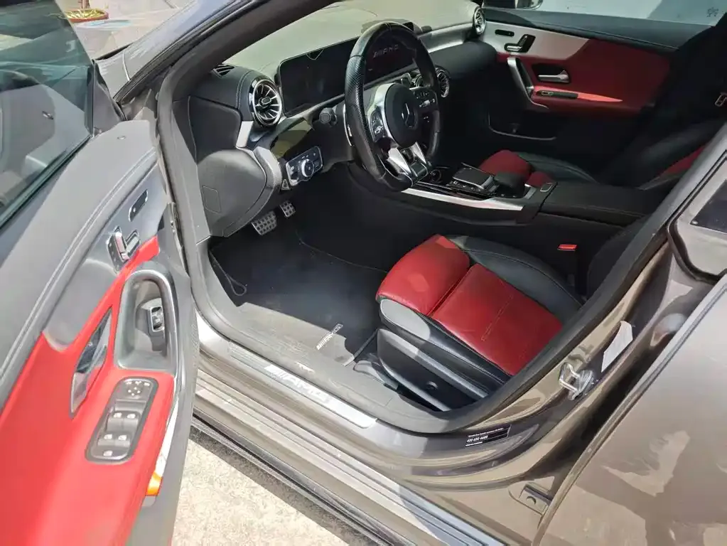 Mercedes-Benz CLA AMG — фото 3