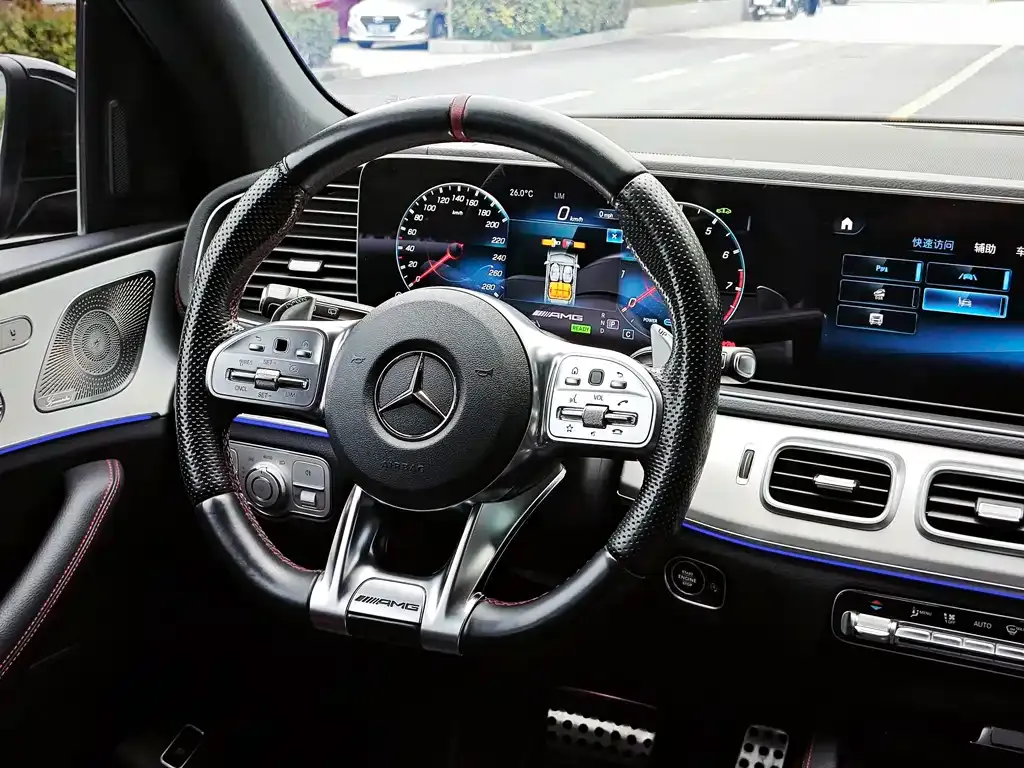 Mercedes-Benz GLE AMG — фото 4