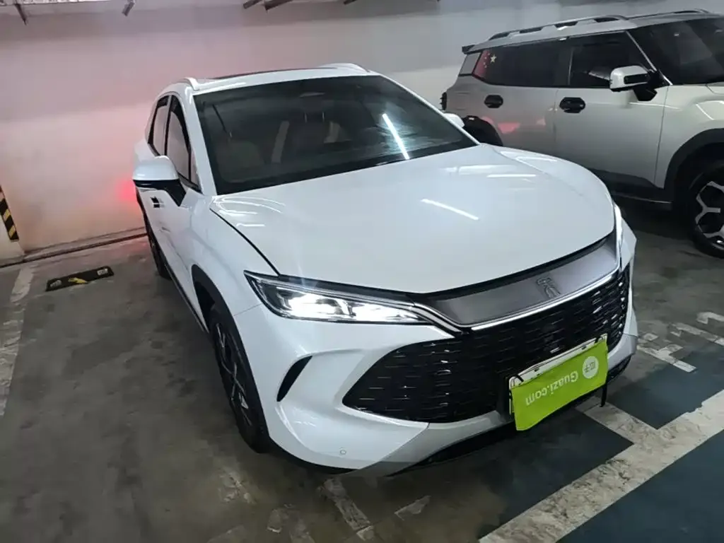 BYD L DM-i — фото 6