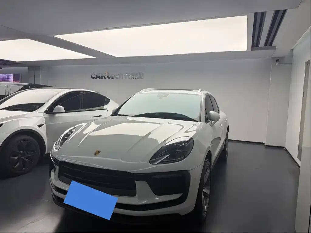 Porsche Macan — фото 1
