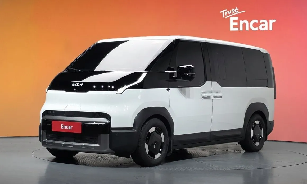 Kia PV5 — фото 1