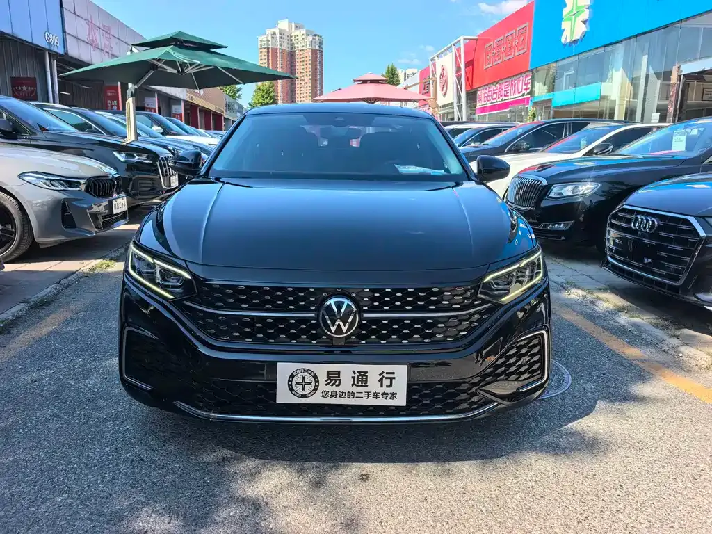 Volkswagen Passat — фото 4