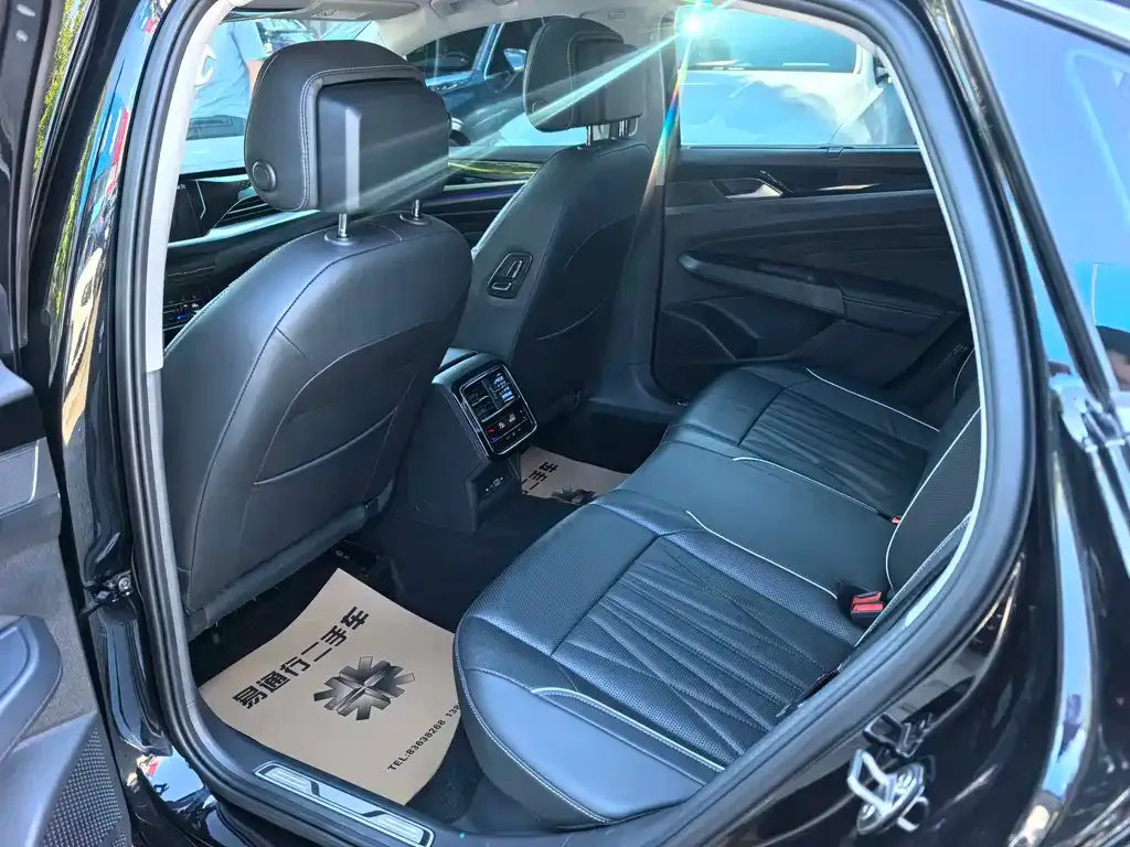 Volkswagen Passat — фото 3