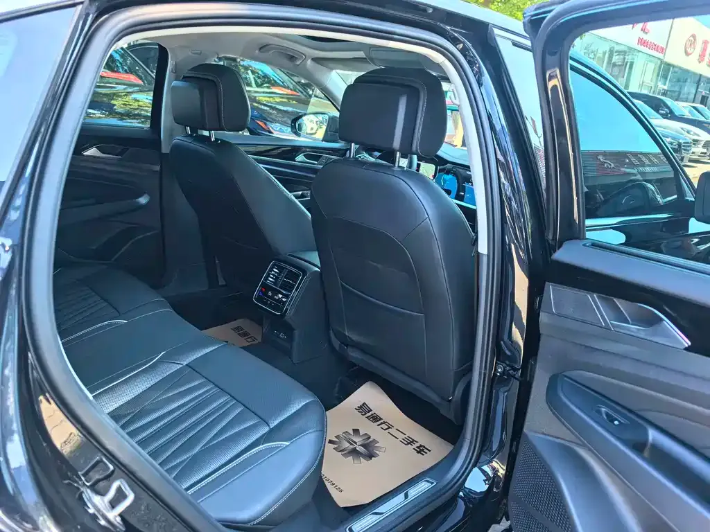 Volkswagen Passat — фото 9