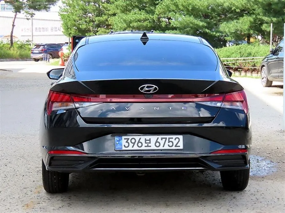 Hyundai AVANTE — фото 8