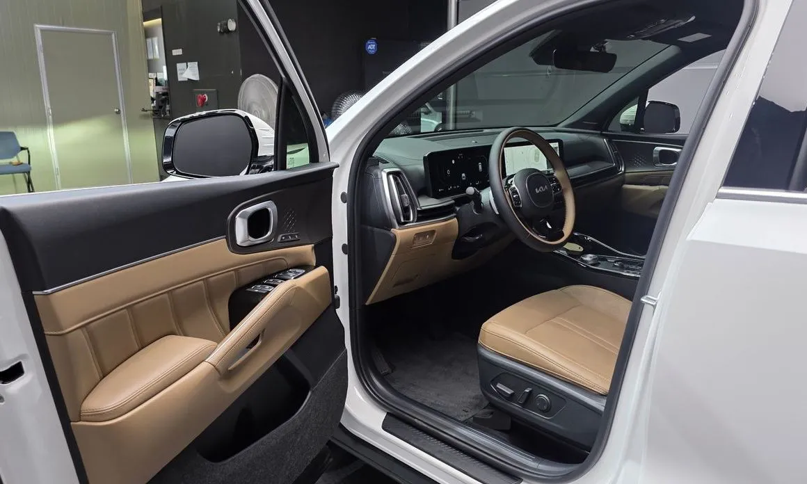 Kia Sorento — фото 6