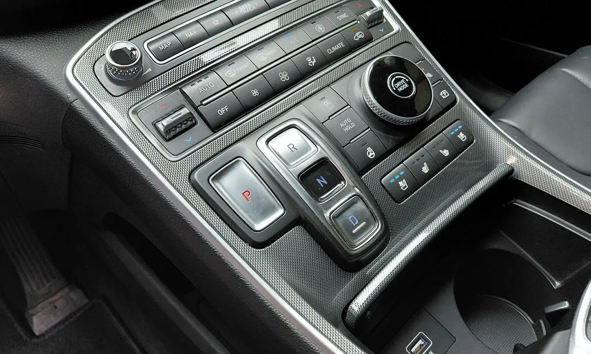 Hyundai Santafe — фото 7