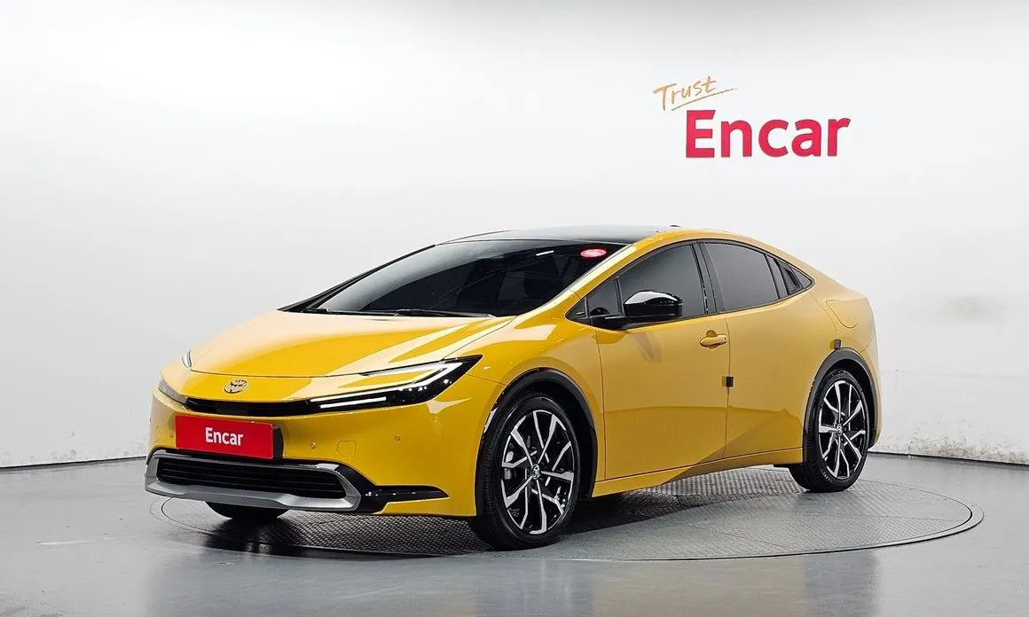 Toyota Prius — фото 1