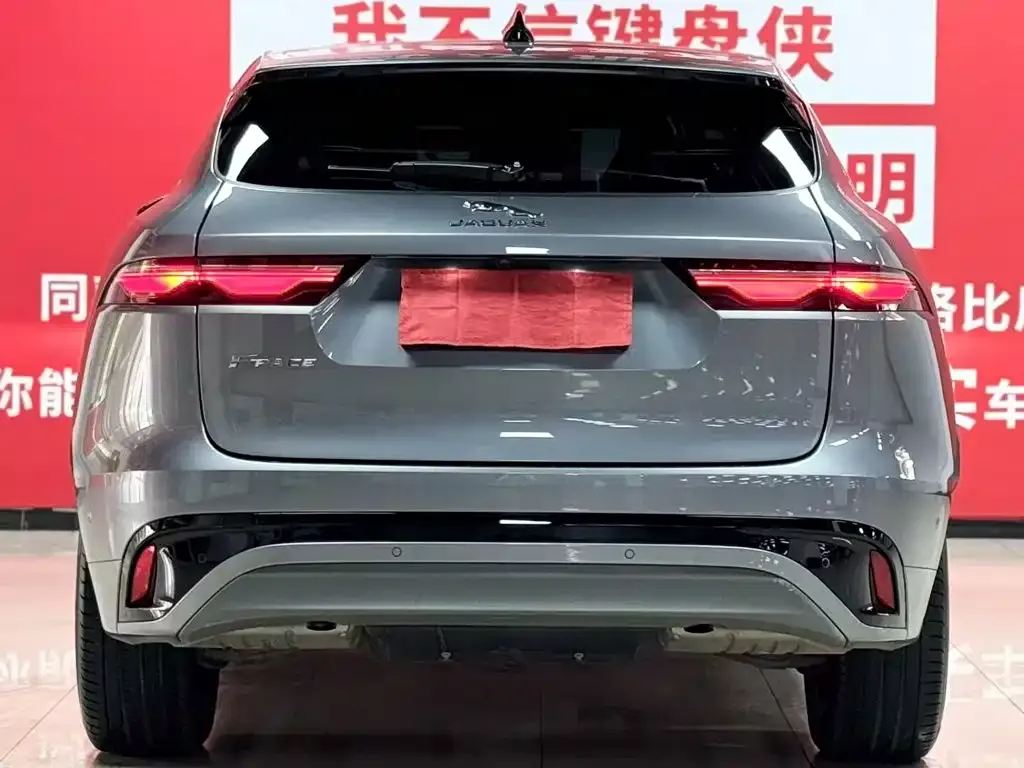 Jaguar F-PACE — фото 3