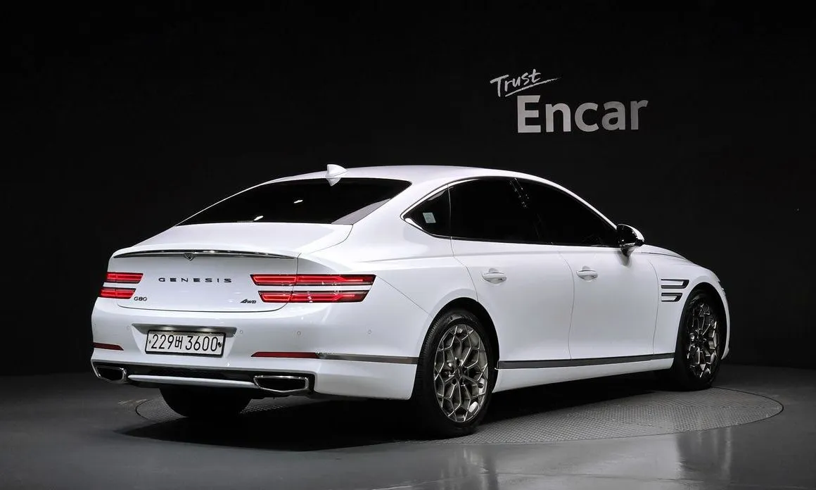 Genesis G80 — фото 10