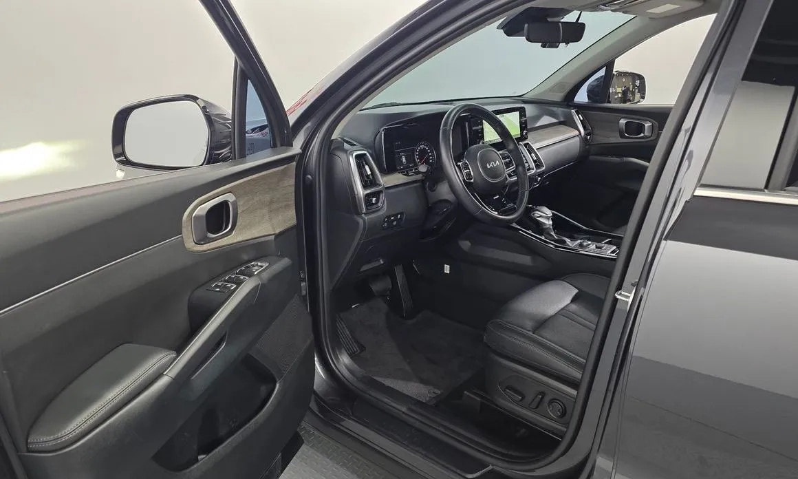 Kia Sorento — фото 5
