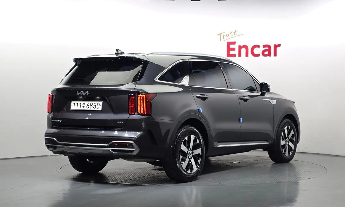 Kia Sorento — фото 10