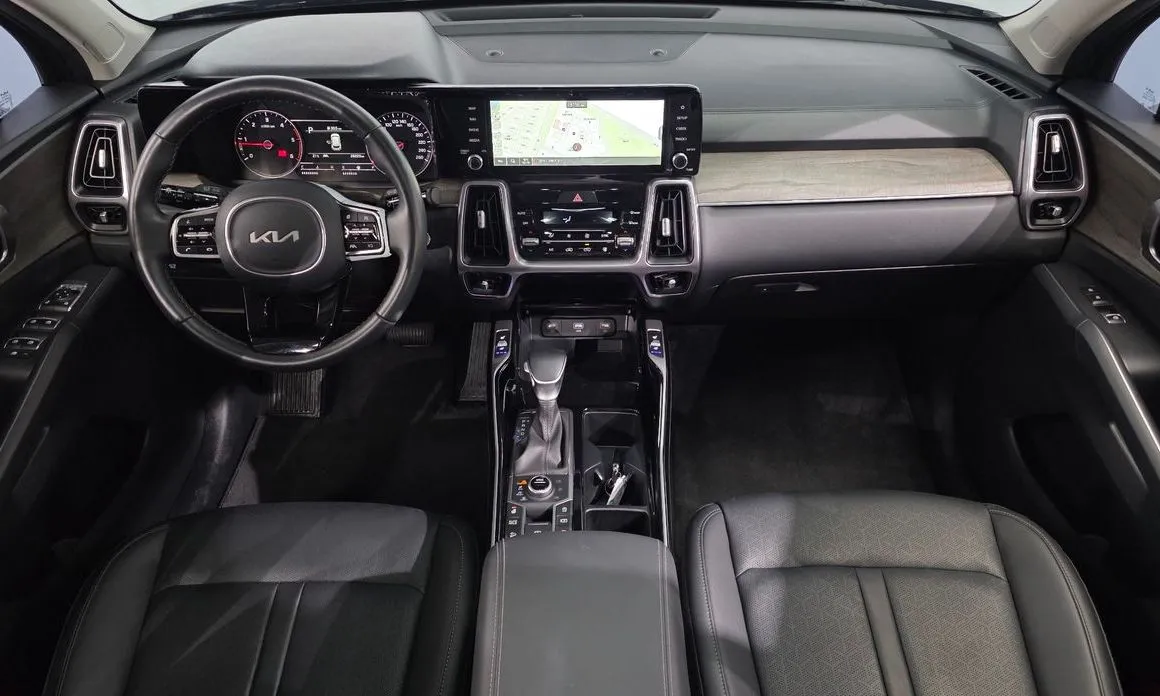Kia Sorento — фото 8