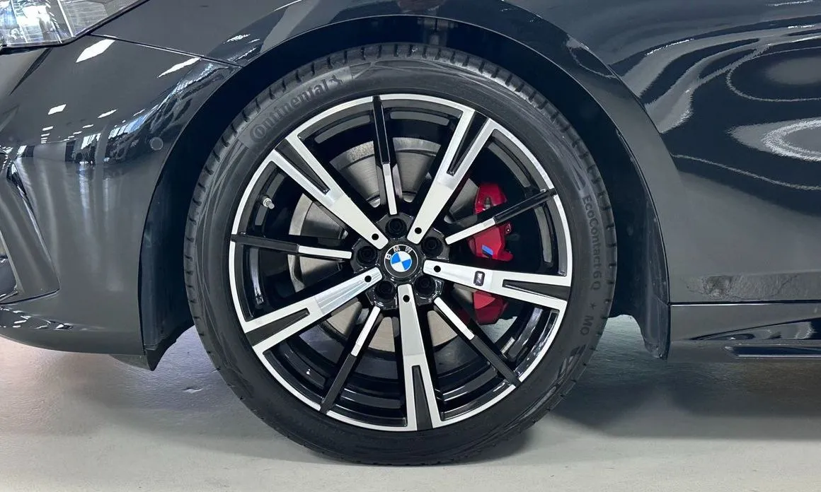 BMW 5-Series — фото 10