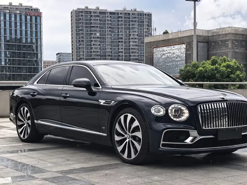 Bentley Flying Spur — фото 6