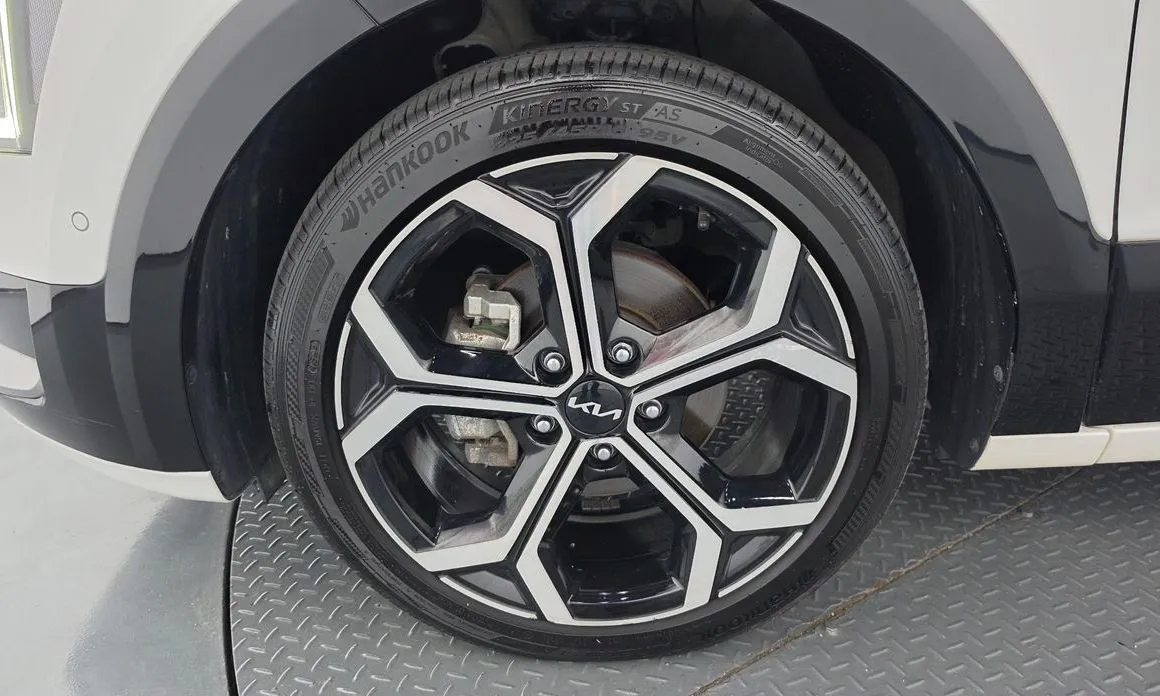 Kia Niro — фото 10