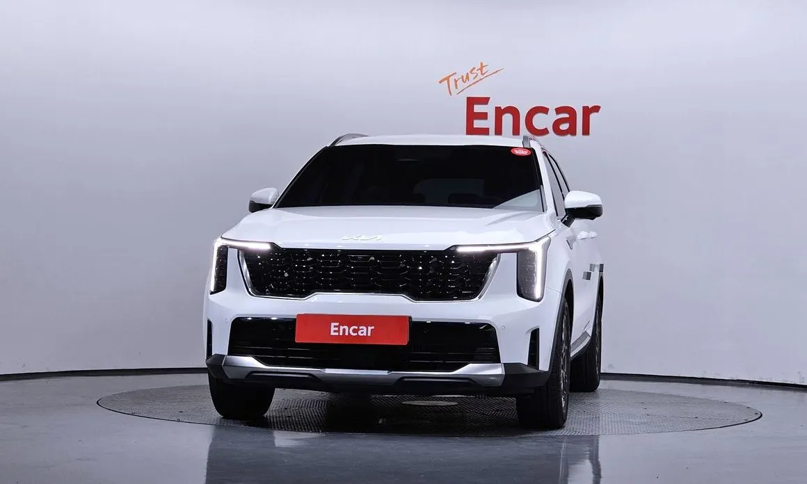 Kia Sorento — фото 8