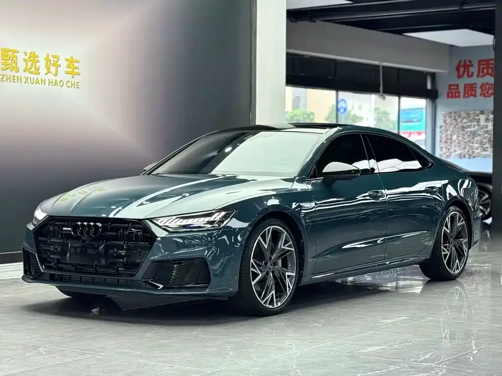Audi A7L — фото 1