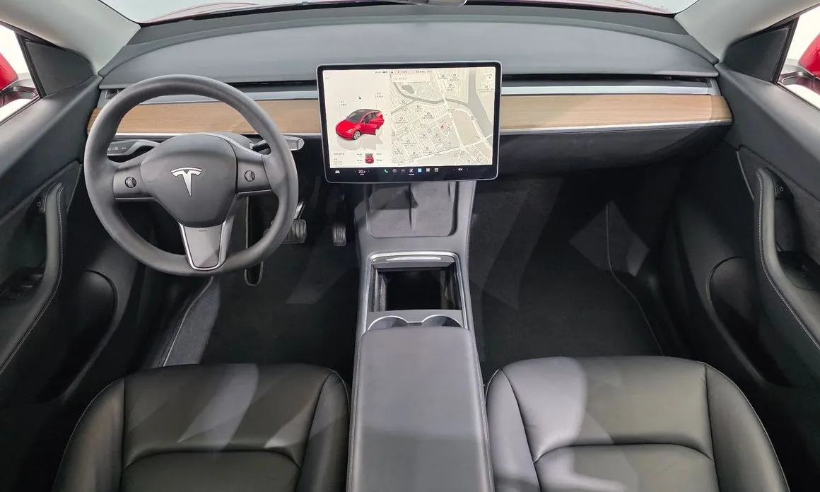 Tesla Model Y — фото 7
