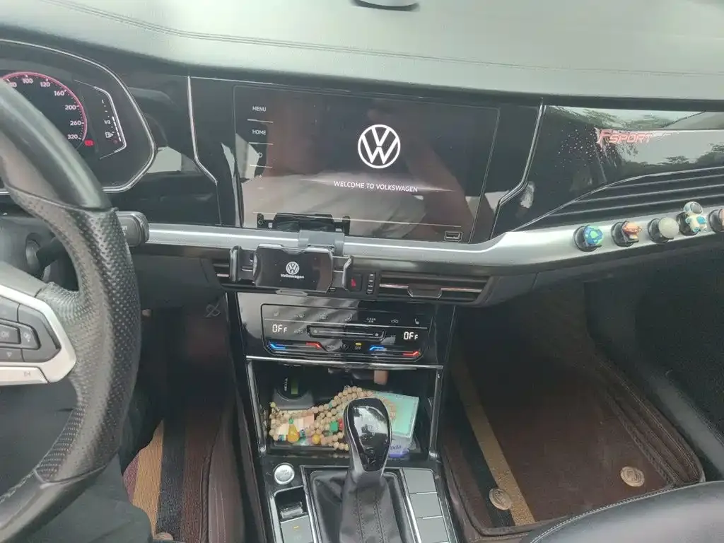 Volkswagen Passat — фото 6