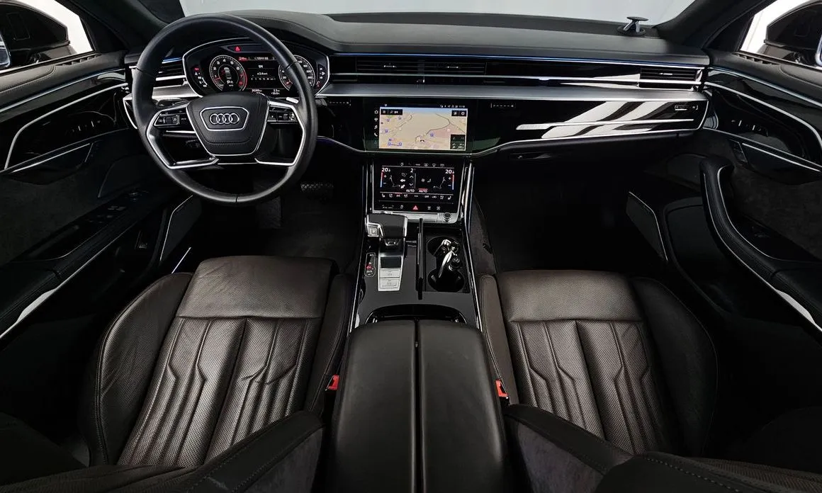 Audi A8 — фото 10