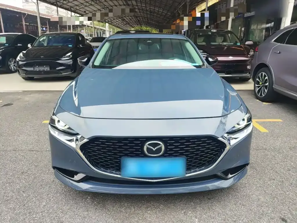 Mazda 3 Axela — фото 9