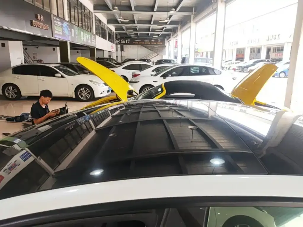 Tesla Model 3 — фото 10