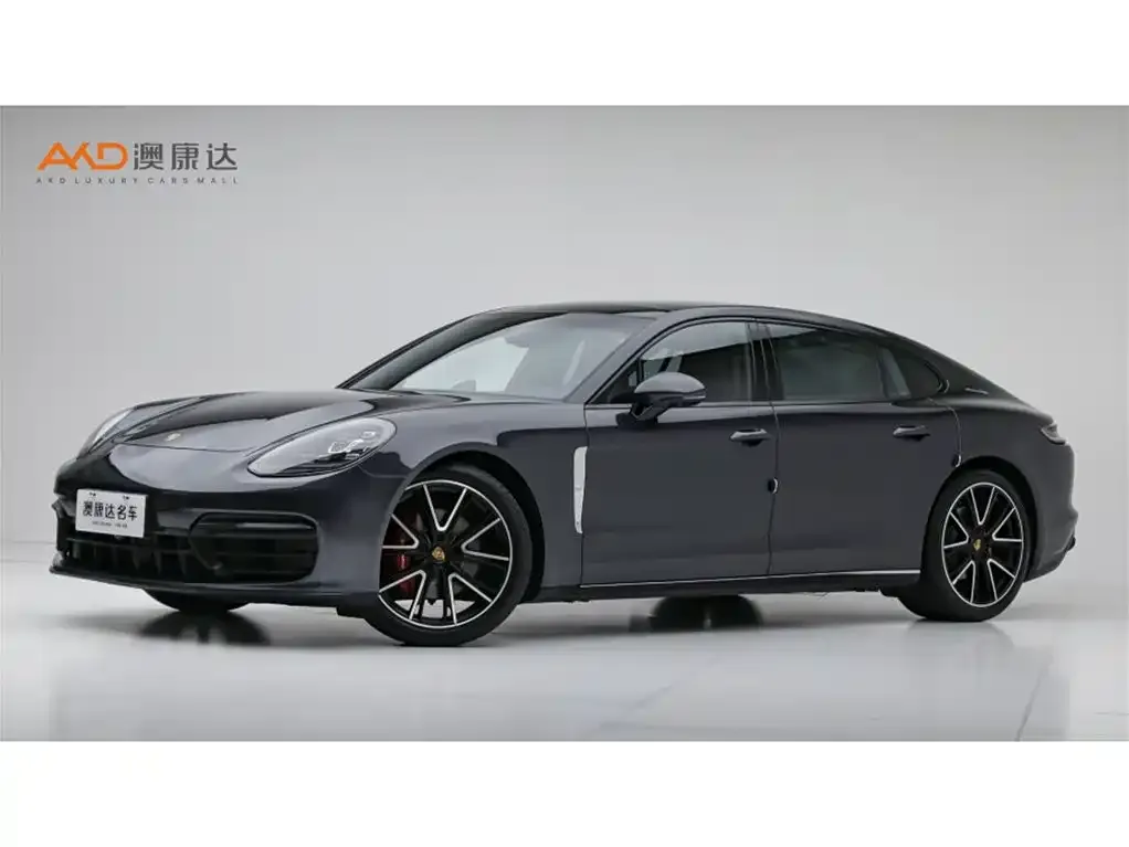 Porsche Panamera — фото 1