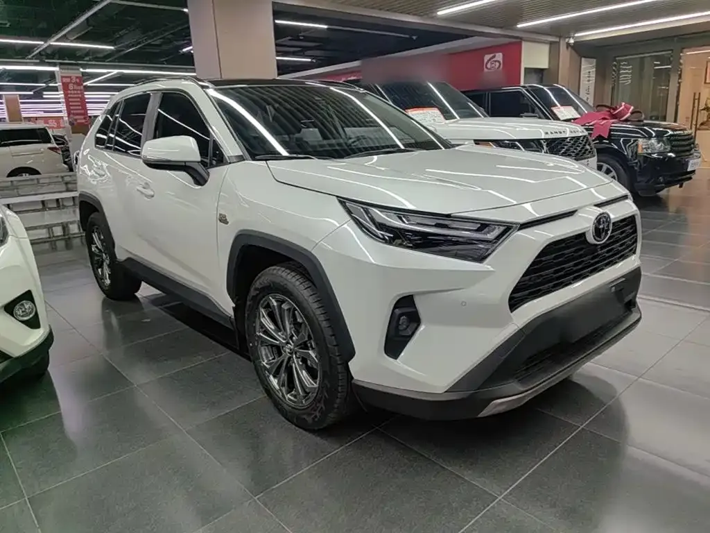 Toyota RAV4 — фото 5