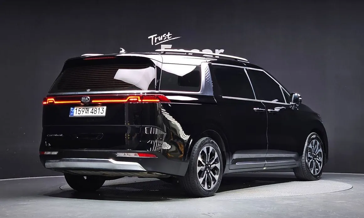 Kia Carnival — фото 2