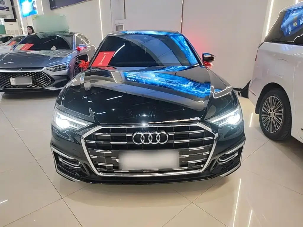 Audi A6L — фото 10