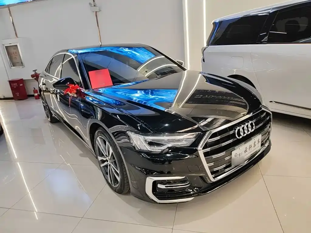 Audi A6L — фото 6
