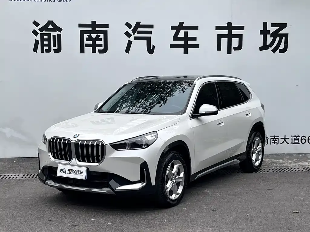 BMW X1 — фото 1