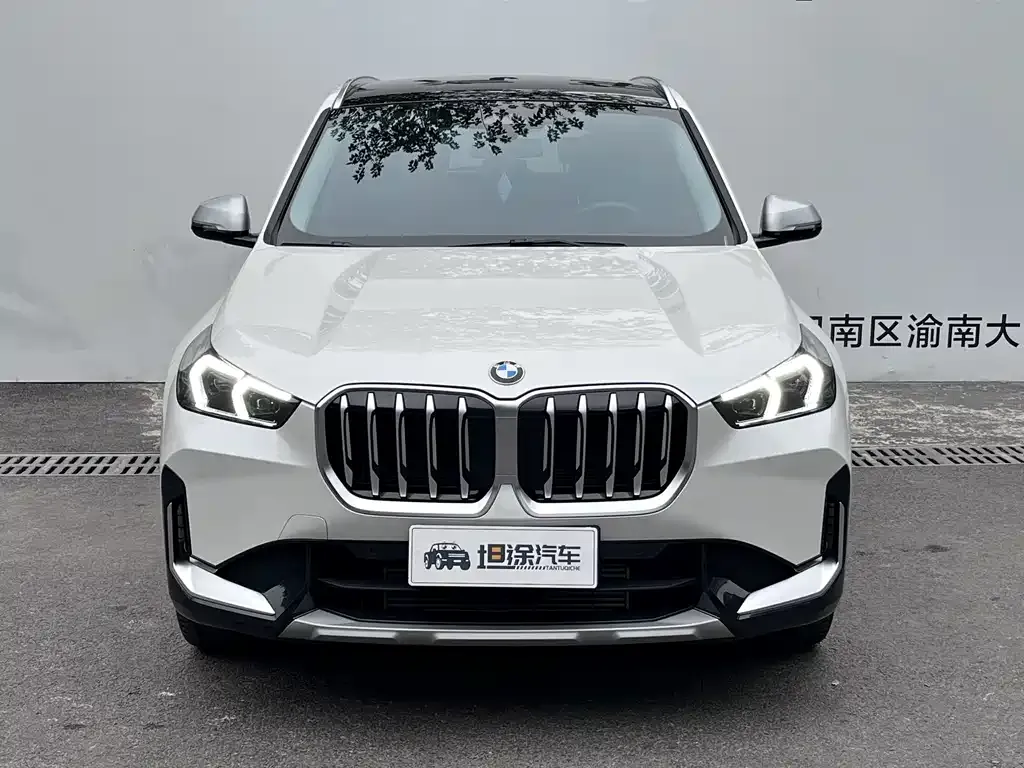 BMW X1 — фото 8