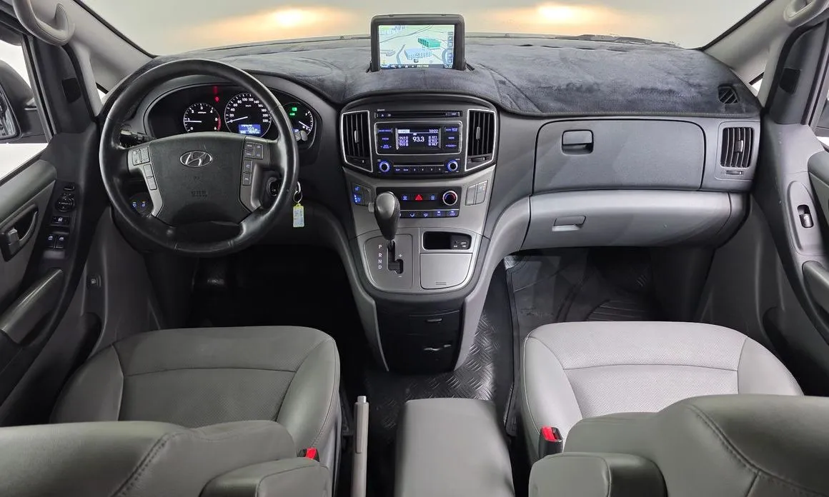 Hyundai Starex — фото 10