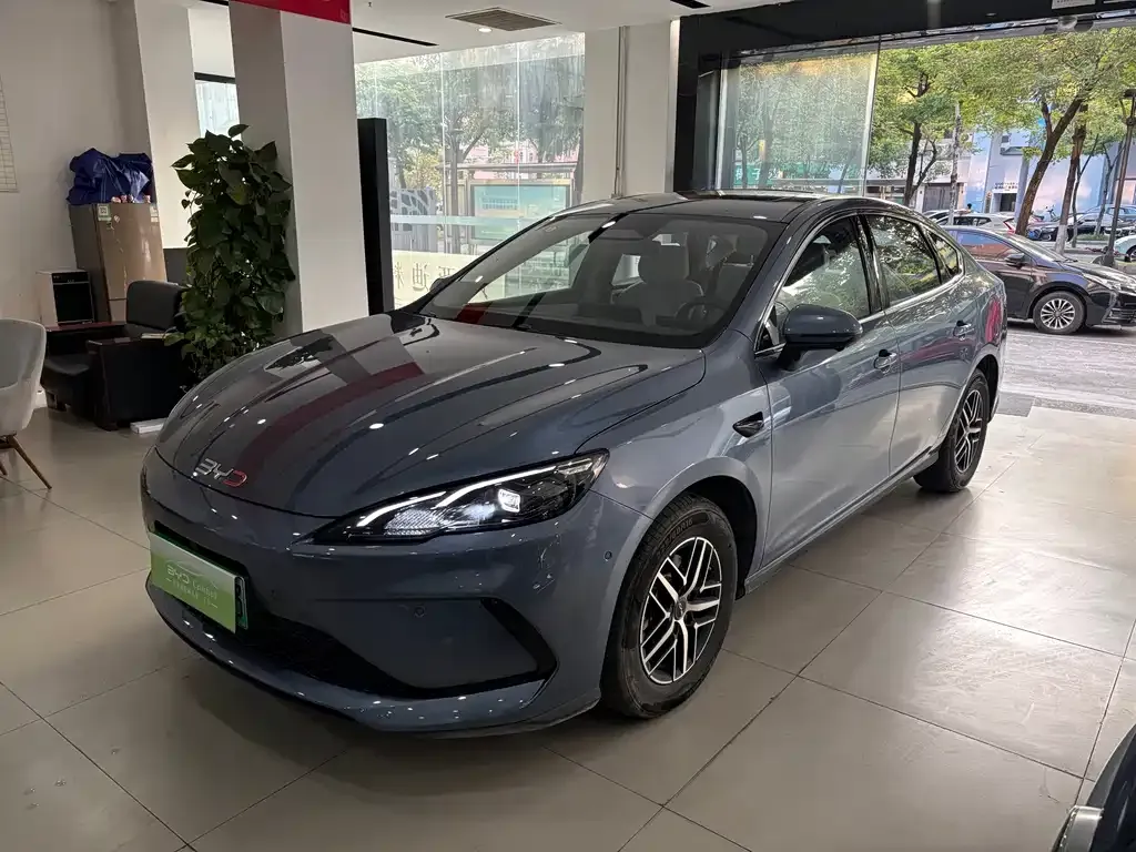 BYD Seal 05 DM-i — фото 1
